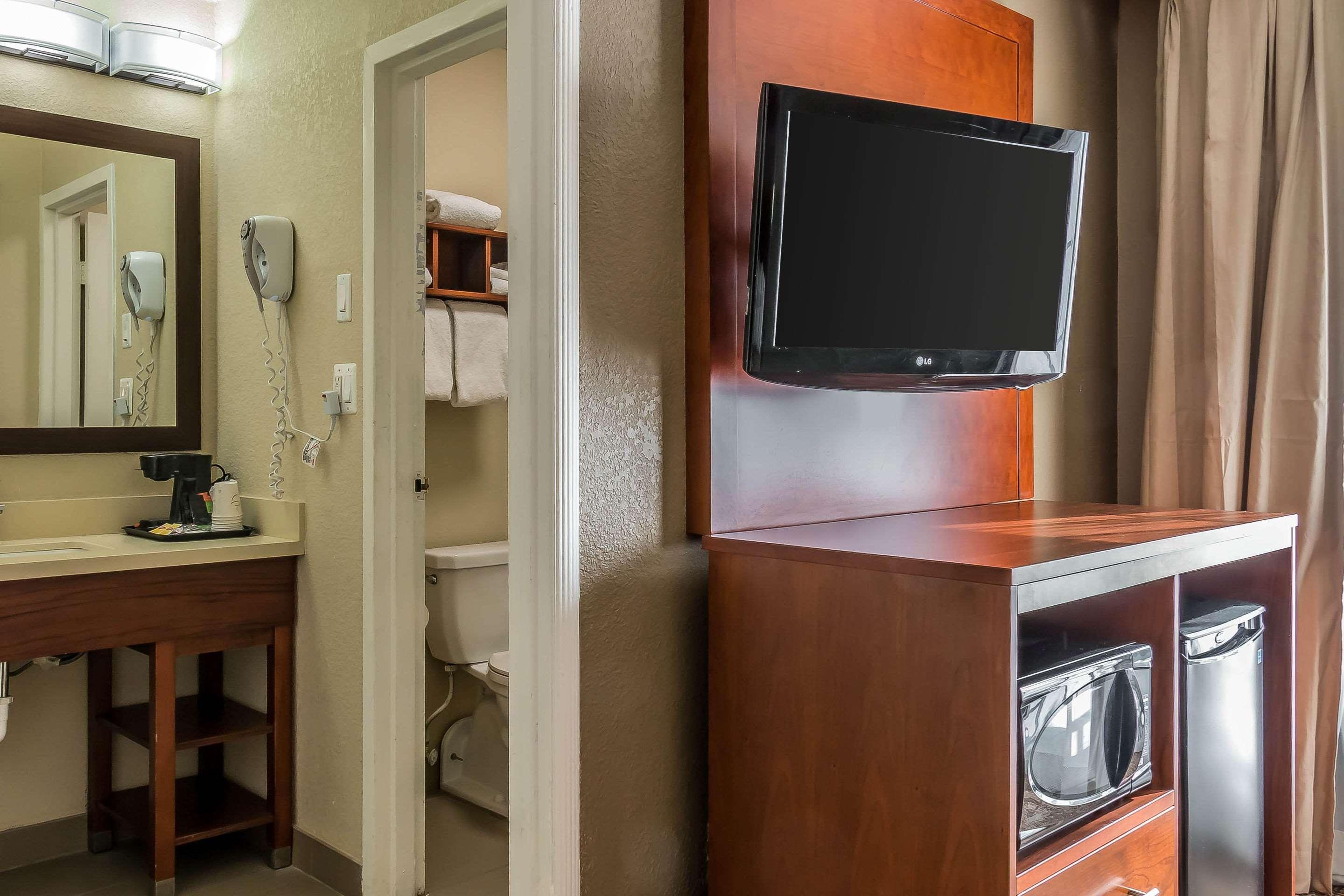 Comfort Inn Savannah Bagian luar foto