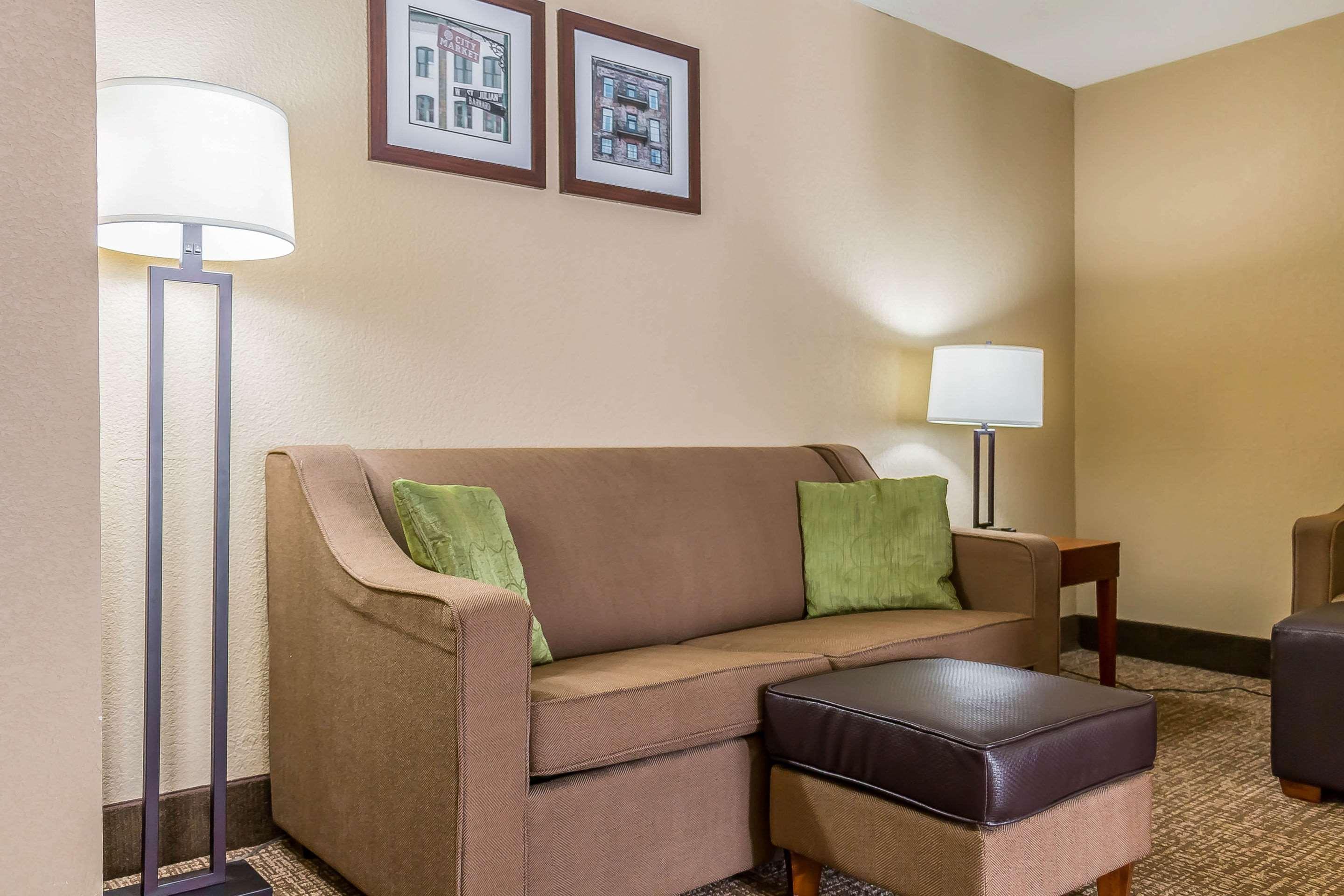 Comfort Inn Savannah Bagian luar foto