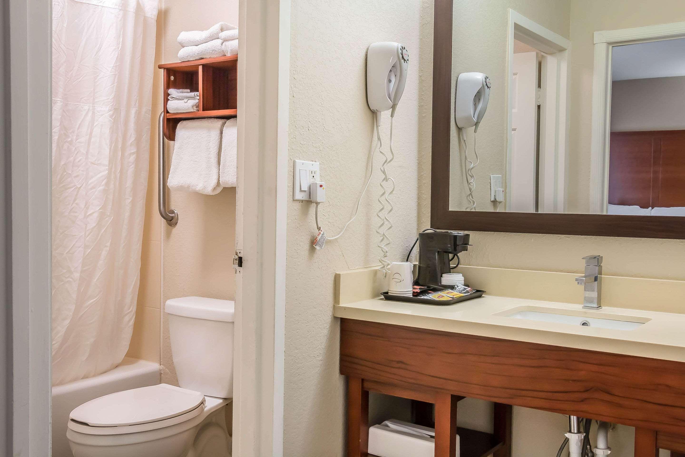 Comfort Inn Savannah Bagian luar foto