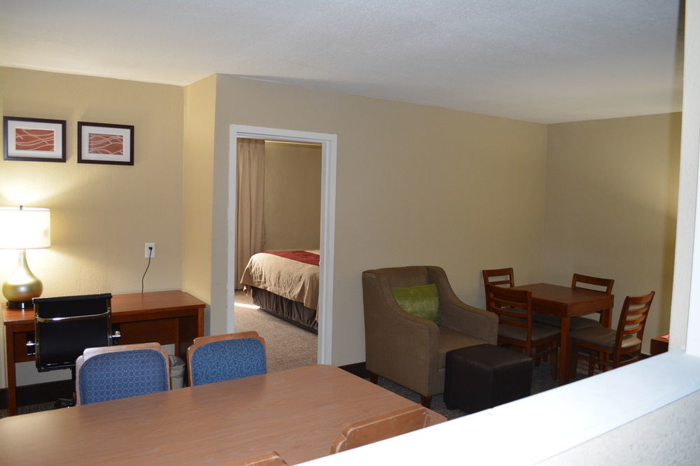Comfort Inn Savannah Bagian luar foto