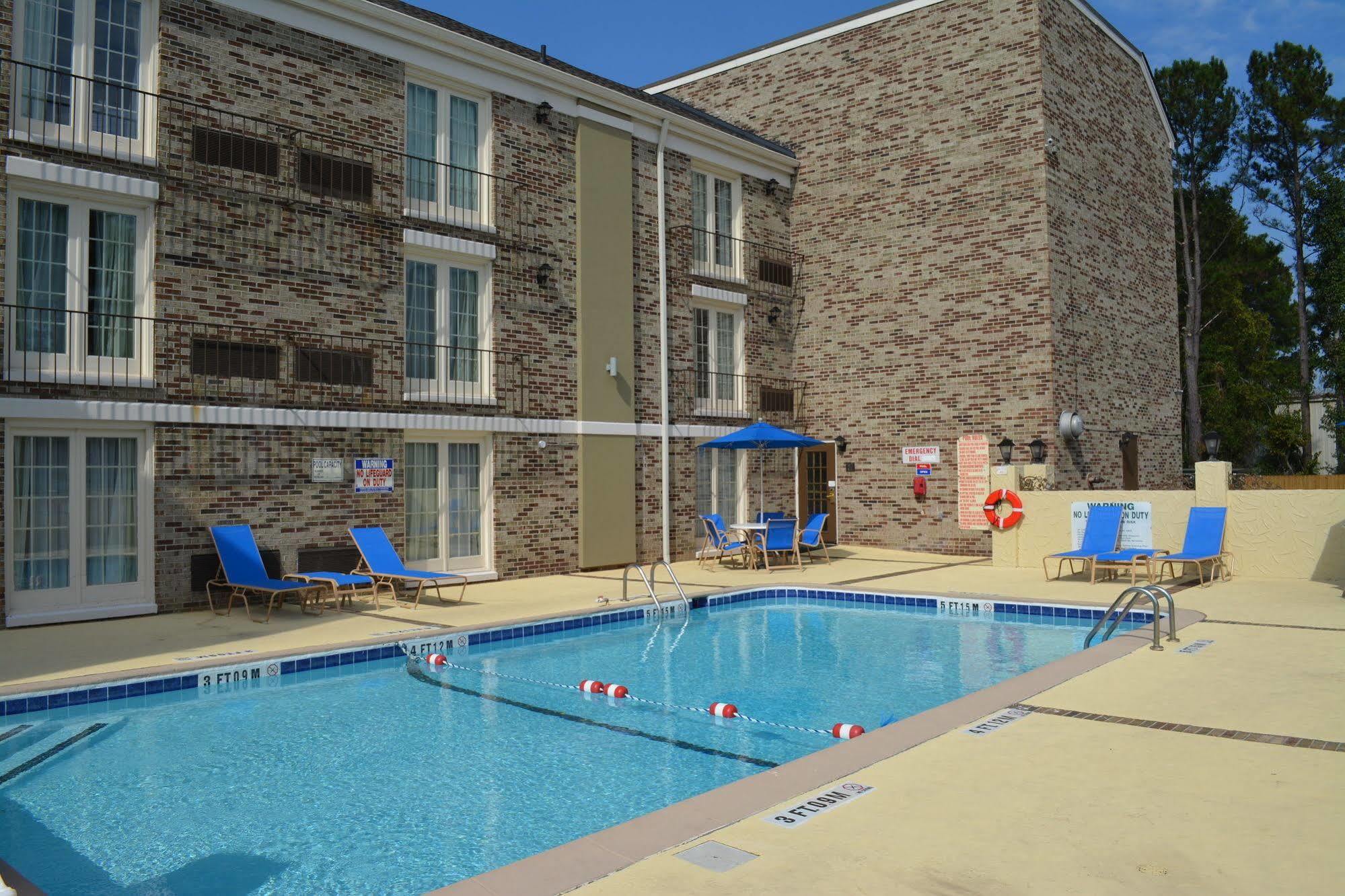 Comfort Inn Savannah Bagian luar foto
